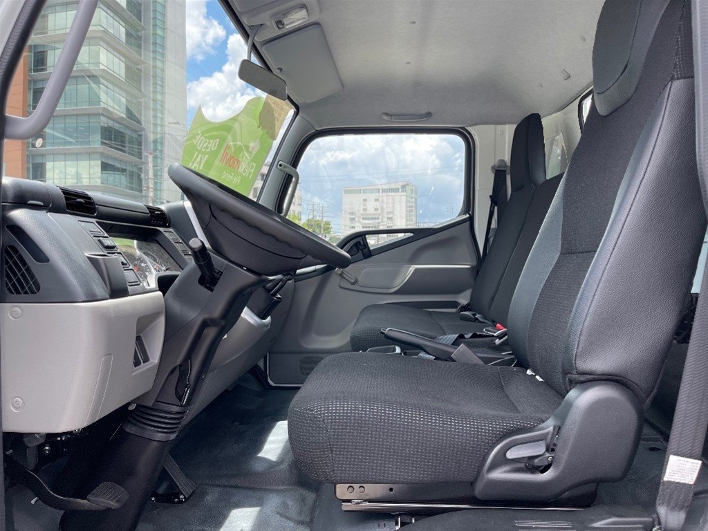 Mitsubishi Motors Canter Cama 14 Pies