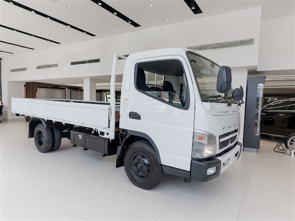 Mitsubishi Motors Canter Cama 14 Pies