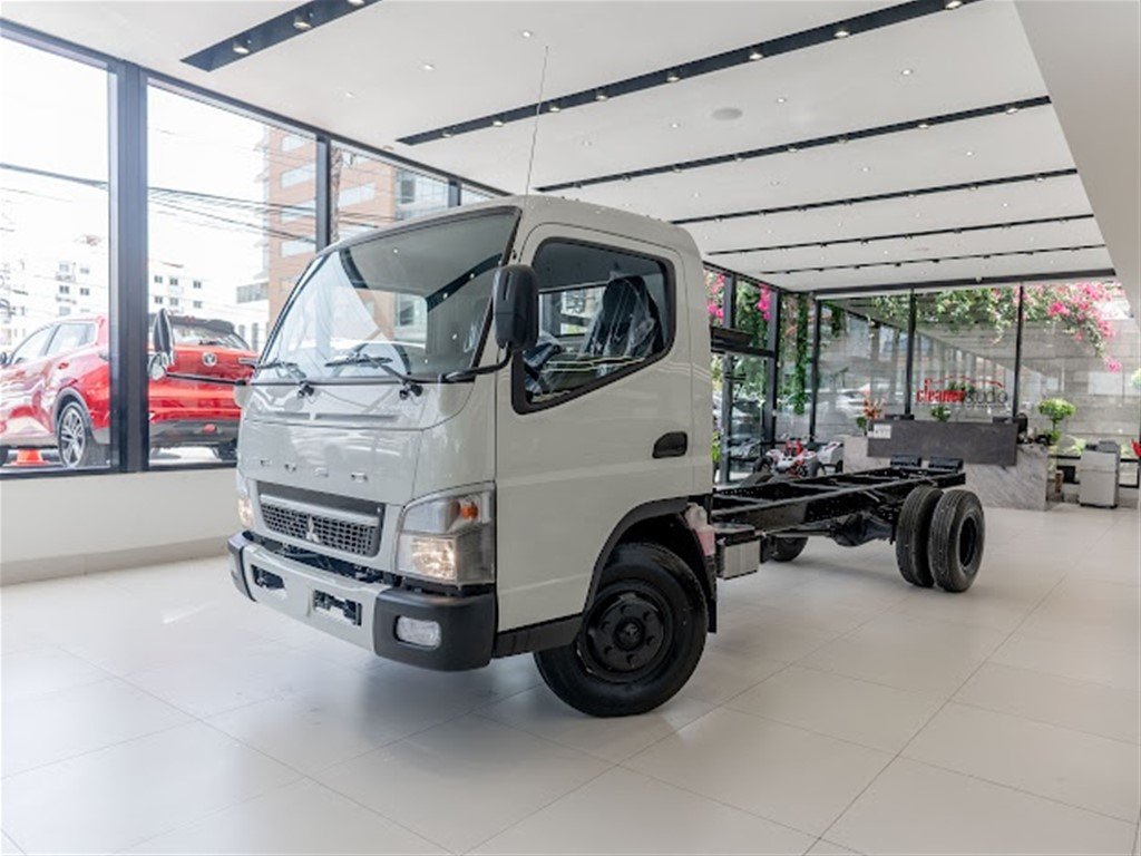 Mitsubishi Motors Canter Chassis 16 Pies