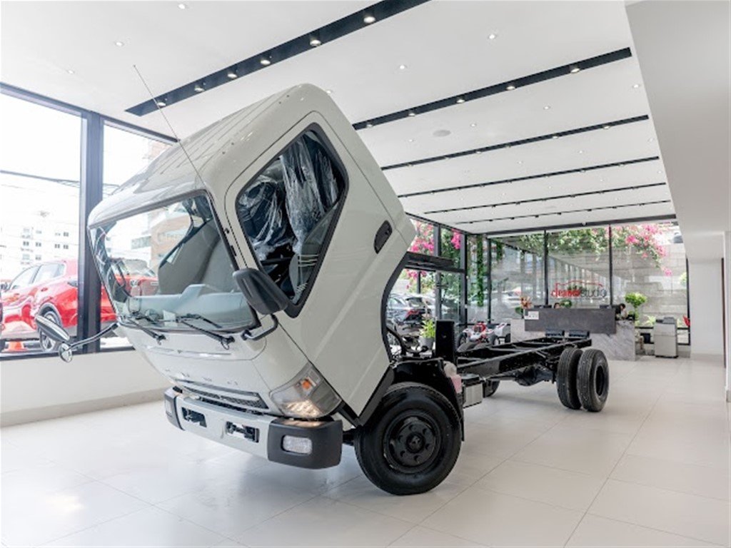 Mitsubishi Motors Canter Chassis 16 Pies
