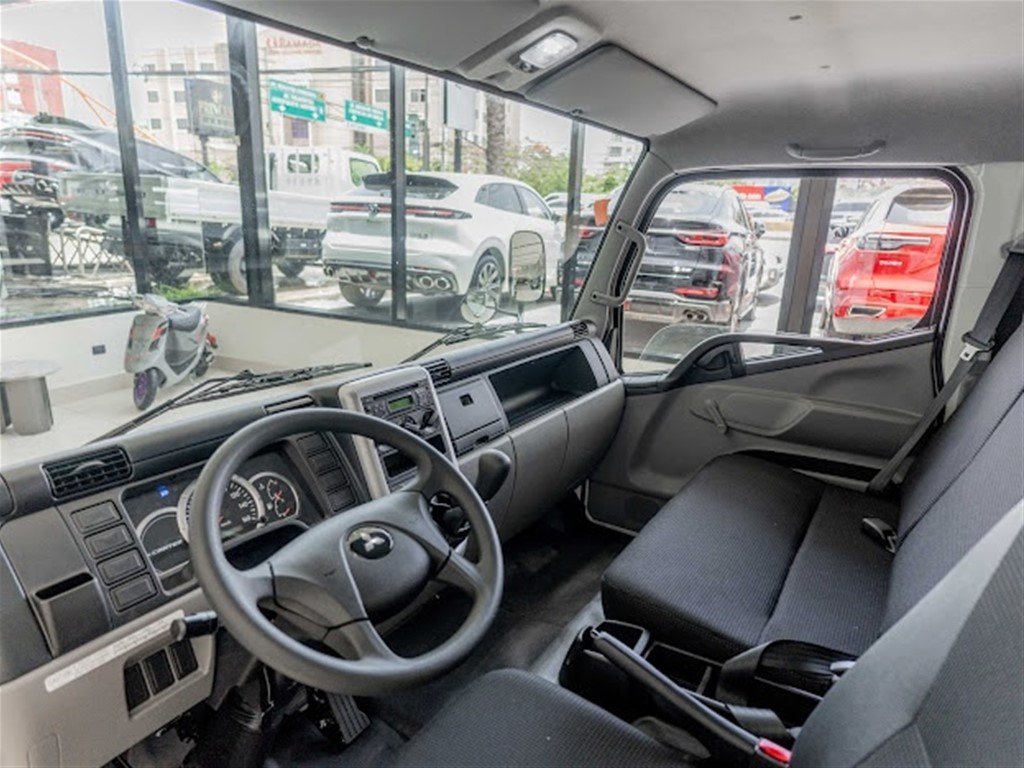 Mitsubishi Motors Canter Chassis 16 Pies