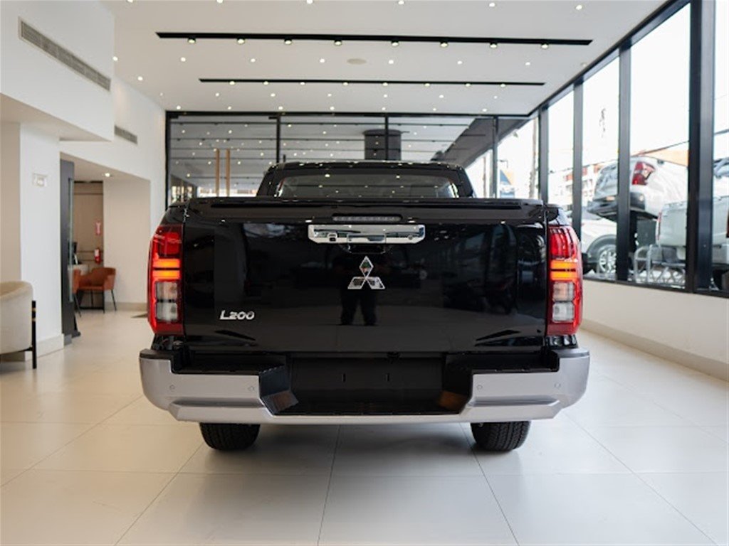 Mitsubishi Motors L 200