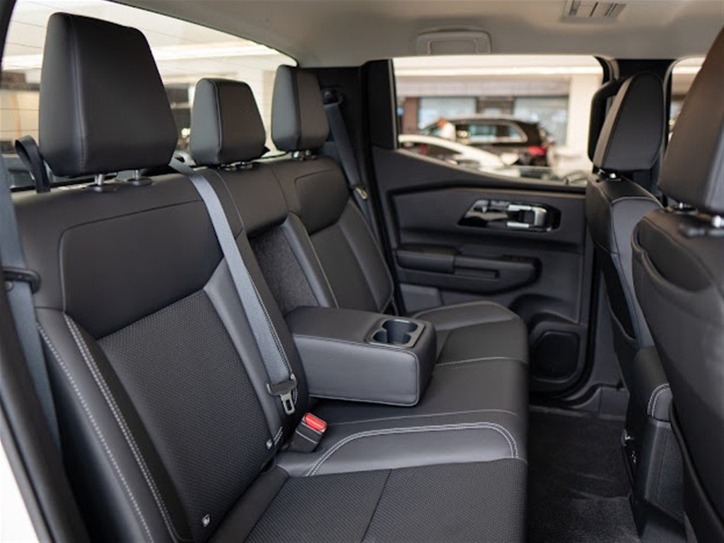 Mitsubishi Motors L 200