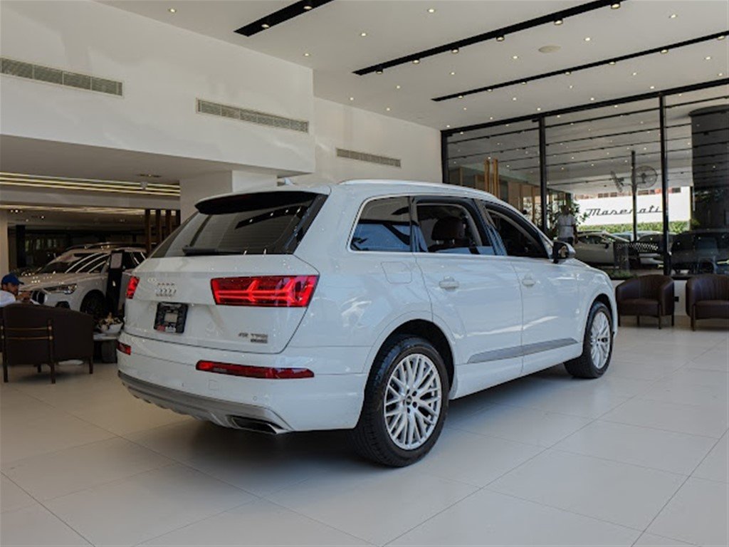 Audi Q7
