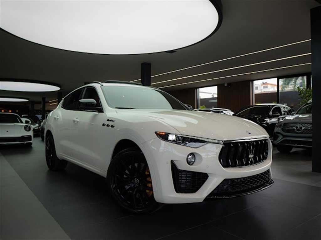 Maserati Levante SQ4 Ermeregildo Zegna