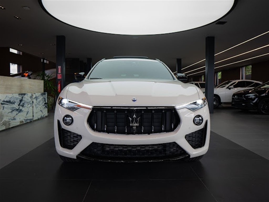 Maserati Levante SQ4 Ermeregildo Zegna