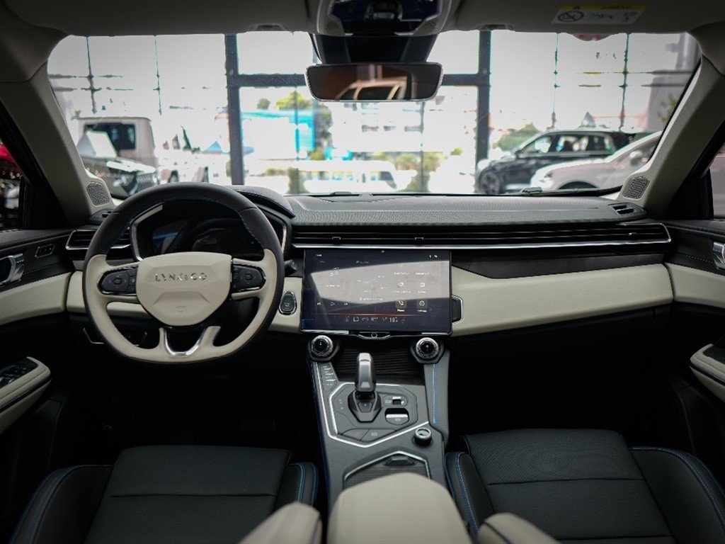 Lynk CO 01 Hyper Pro