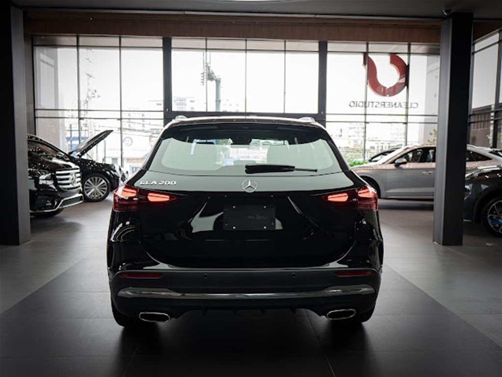 Mercedes-Benz Clase GLA 200 AMG PLUS