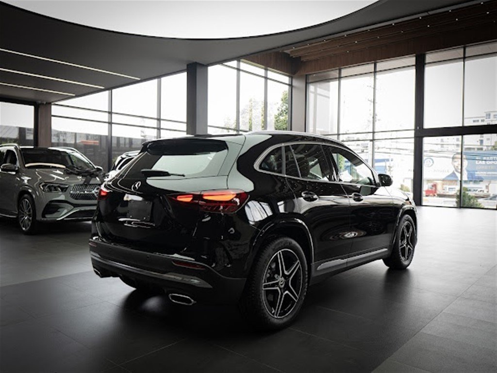 Mercedes-Benz Clase GLA 200 AMG PLUS