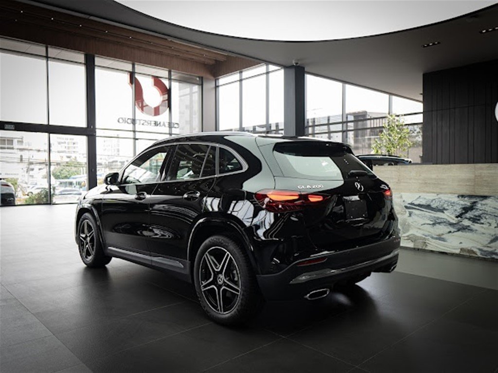 Mercedes-Benz Clase GLA 200 AMG PLUS