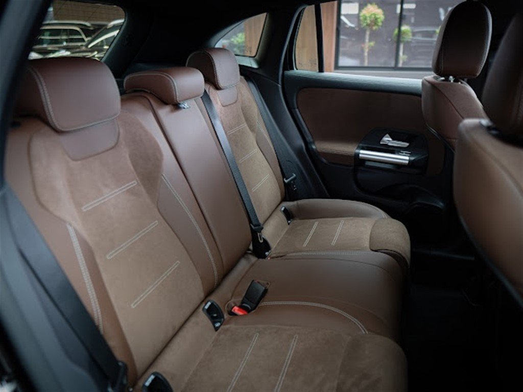 Mercedes-Benz Clase GLA 200 AMG PLUS