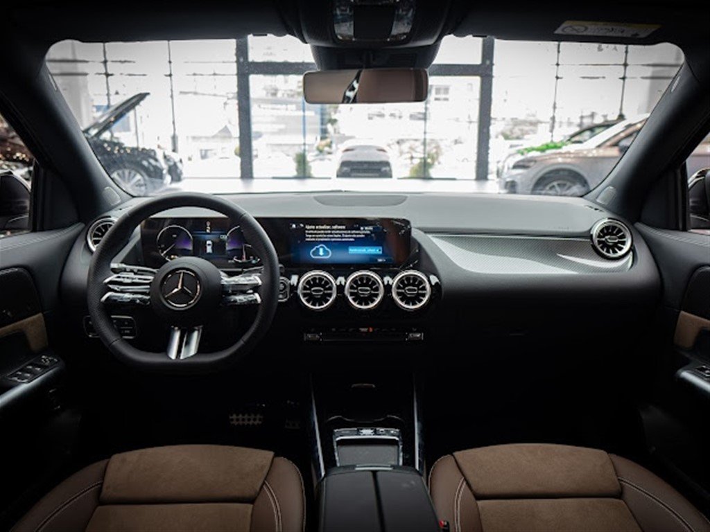 Mercedes-Benz Clase GLA 200 AMG PLUS