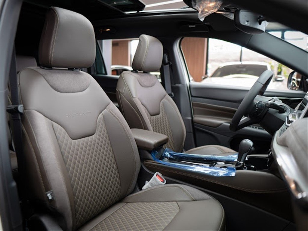 Jeep Commander Overland