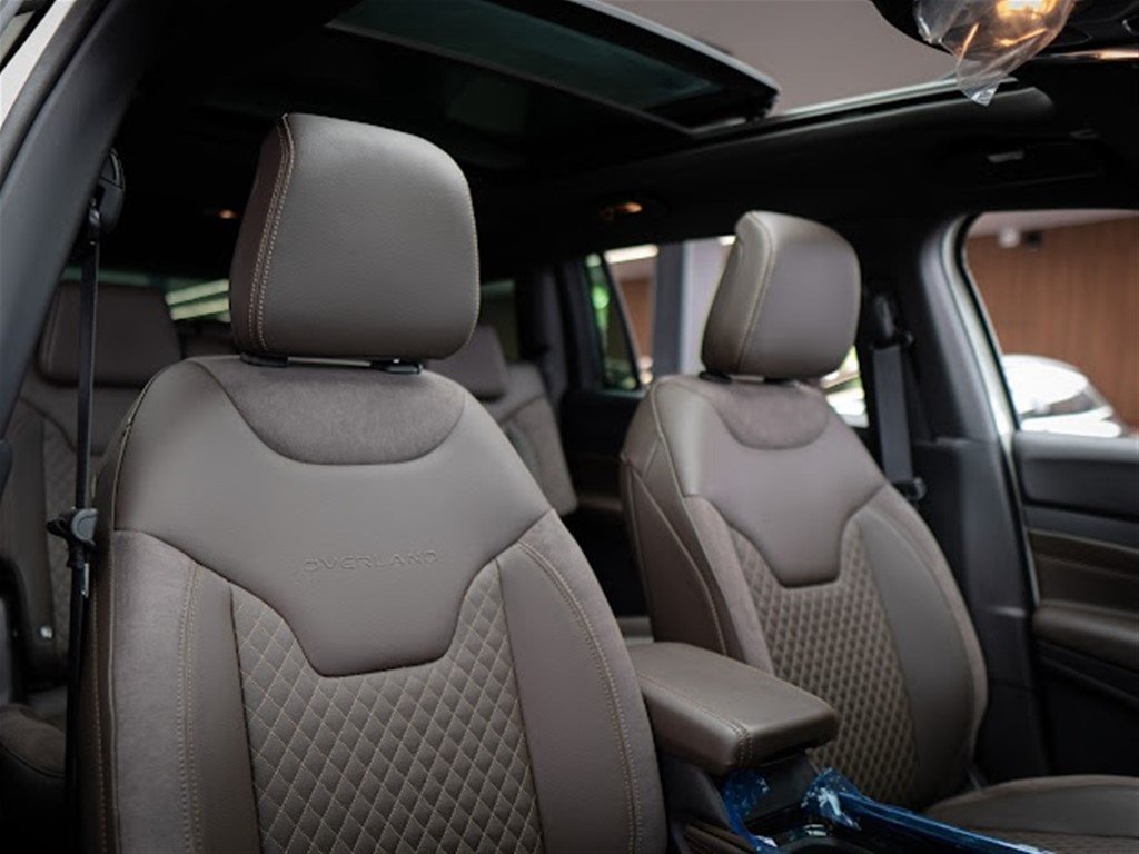 Jeep Commander Overland