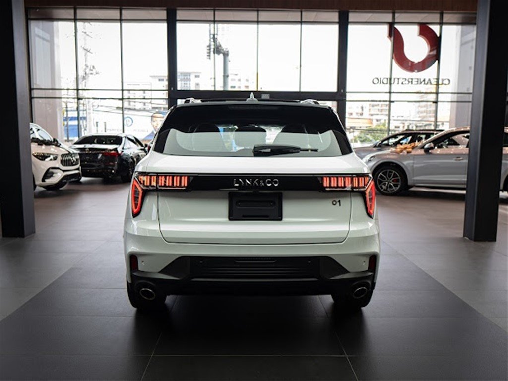 Lynk CO 01 Louder Pro