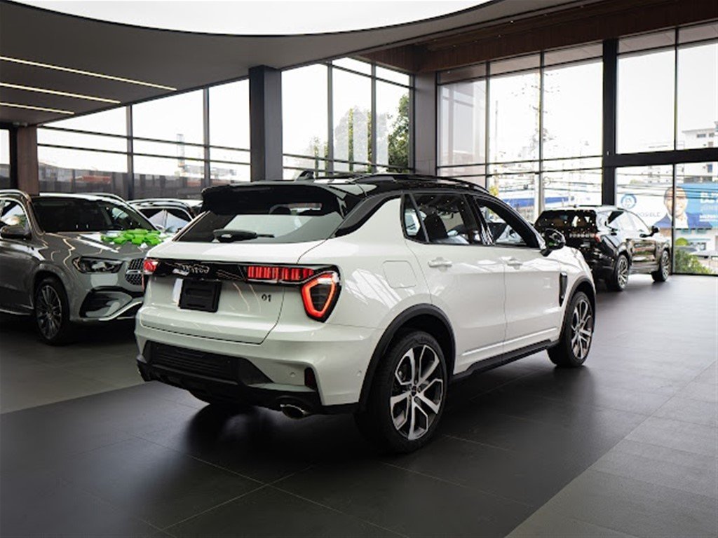 Lynk CO 01 Louder Pro