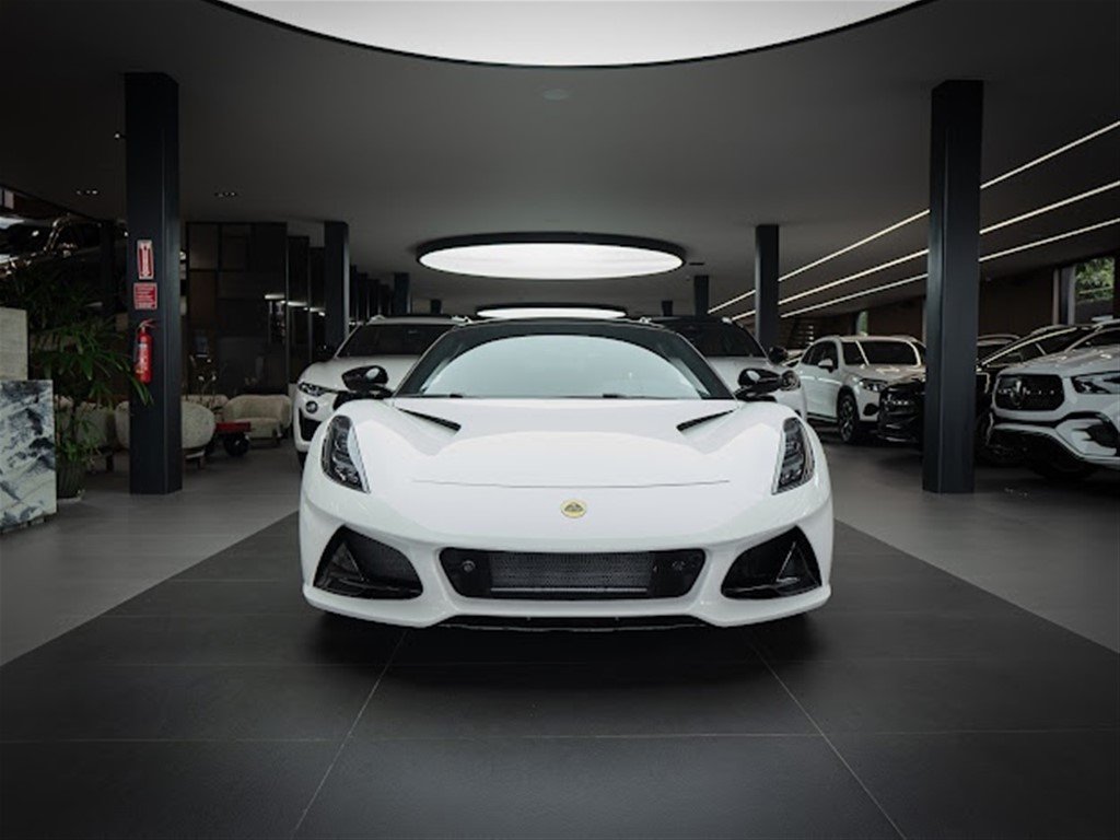 Lotus Emira