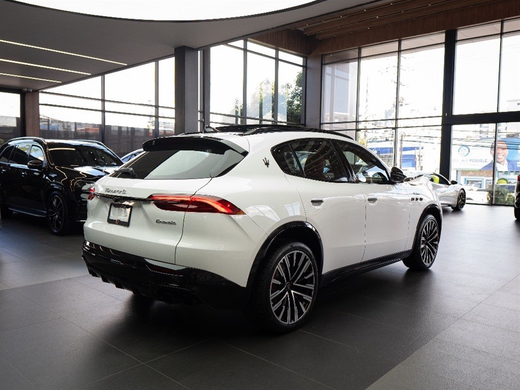 Maserati Grecale Modena