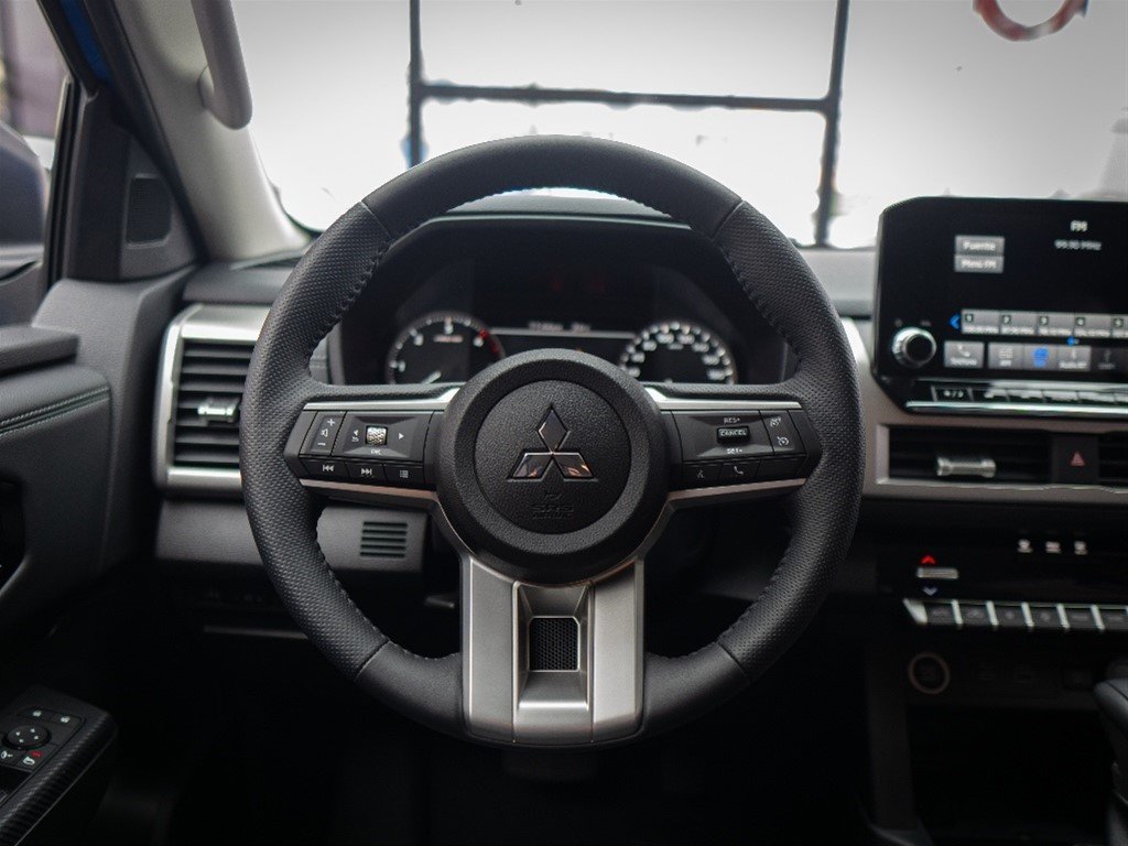 Mitsubishi Motors L 200