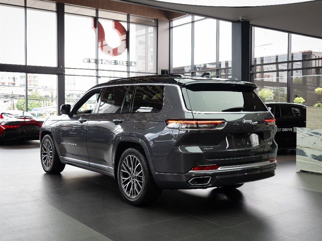 Jeep Grand Cherokee Summit Reserve