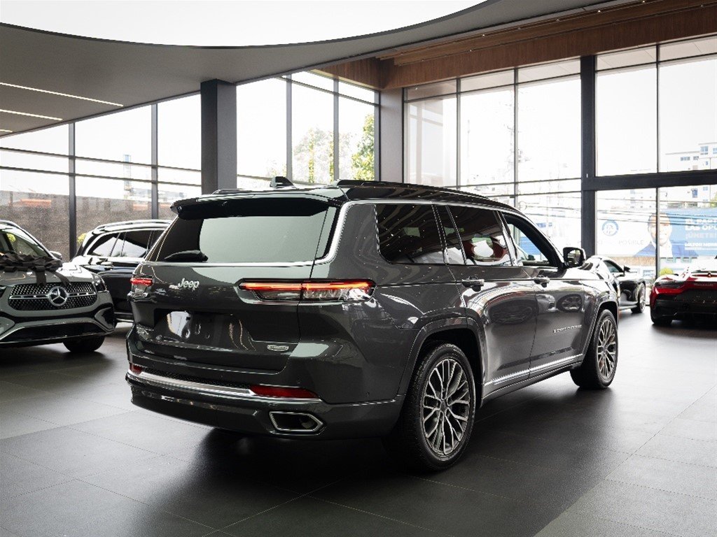 Jeep Grand Cherokee Summit Reserve