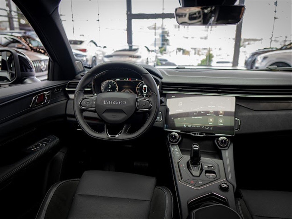 Lynk CO 01 Hyper Pro