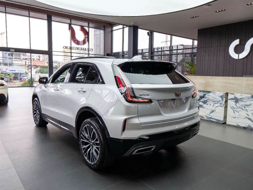 Cadillac XT4