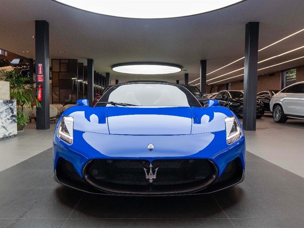 Maserati MC20