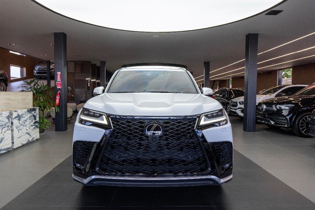 Lexus LX 600 F Sport
