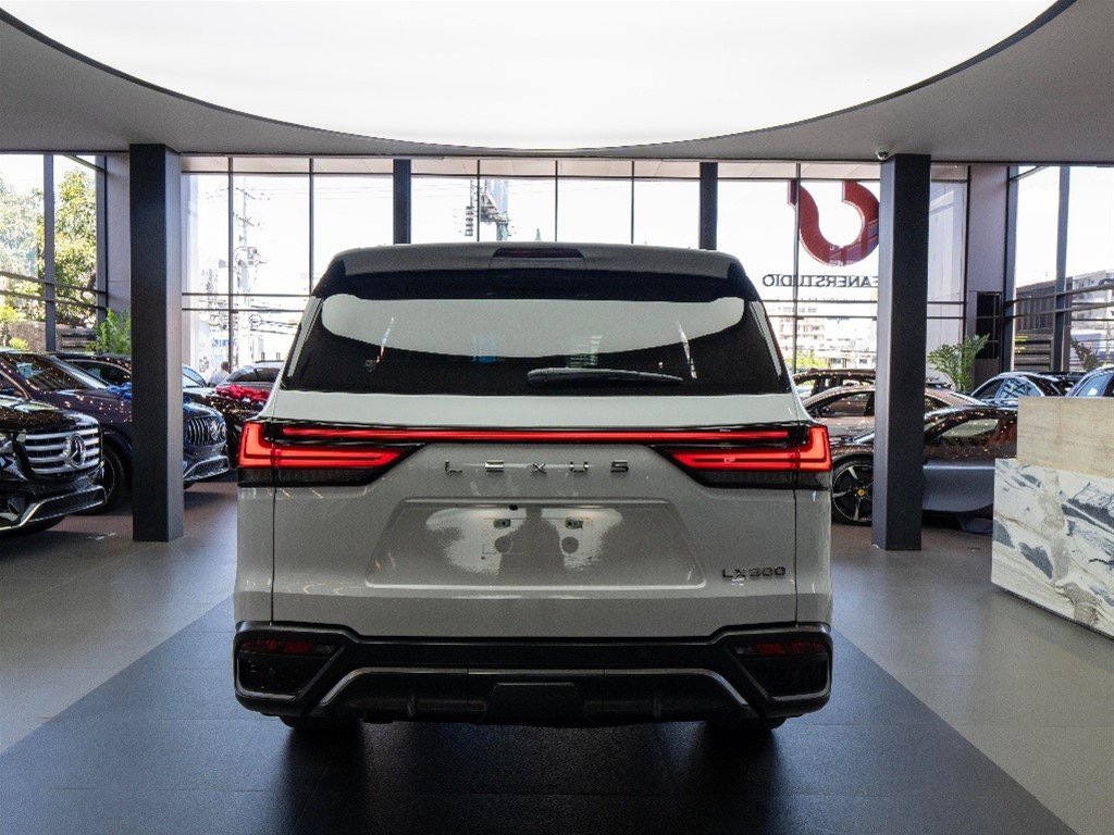 Lexus LX 600 F Sport