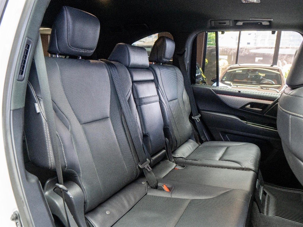 Lexus LX 600 F Sport