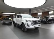 Toyota Hilux WIDE TREAD