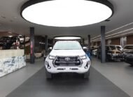 Toyota Hilux WIDE TREAD