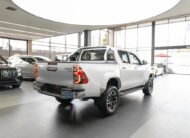 Toyota Hilux WIDE TREAD
