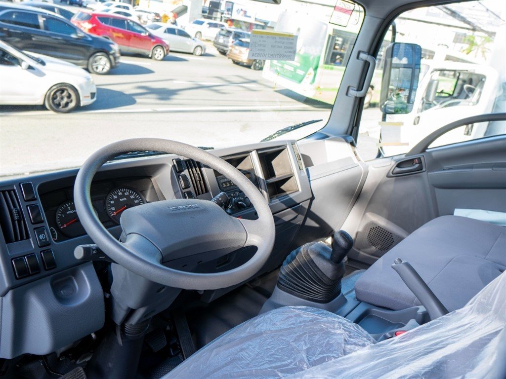 Isuzu Camion Furgon
