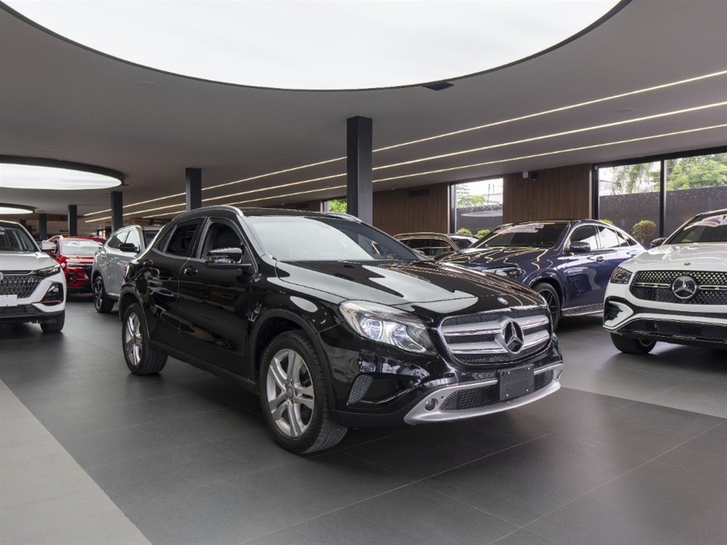 Mercedes-Benz Clase GLA 250 4 Matic