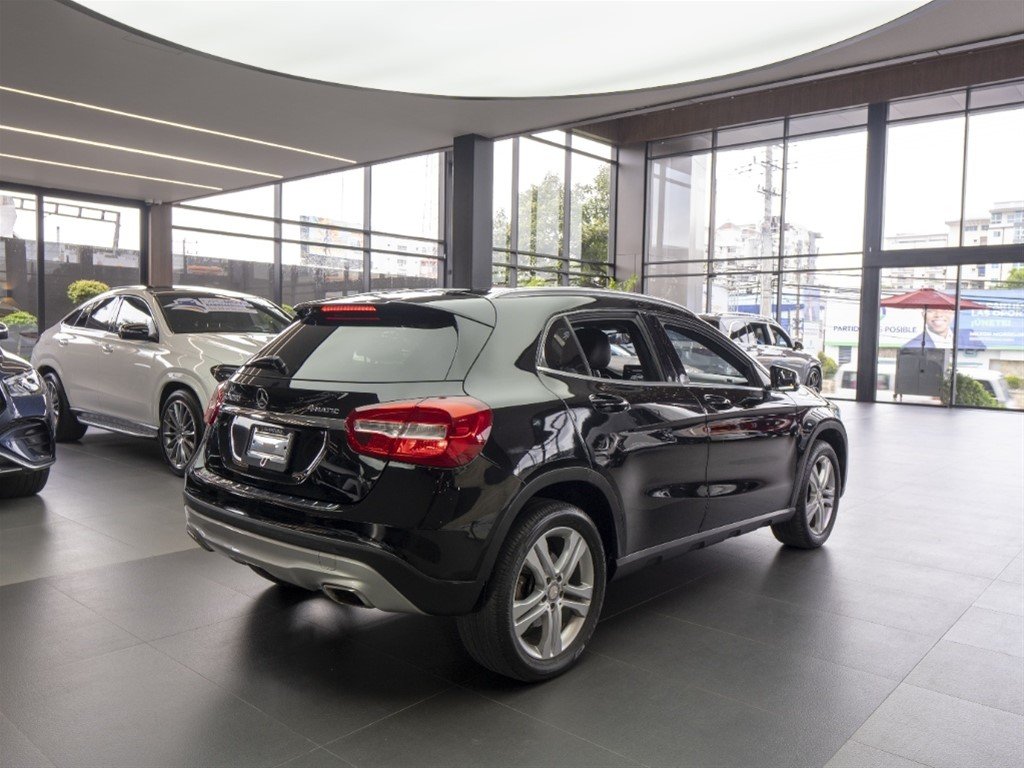 Mercedes-Benz Clase GLA 250 4 Matic