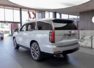 Cadillac Escalade Luxury Short