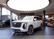 Cadillac Escalade Luxury Short