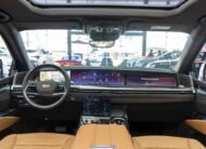 Cadillac Escalade Luxury Short