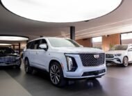 Cadillac Escalade Luxury Short