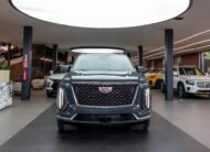 Cadillac Escalade Luxury Short