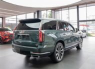 Cadillac Escalade Luxury Short