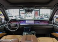 Cadillac Escalade Luxury Short