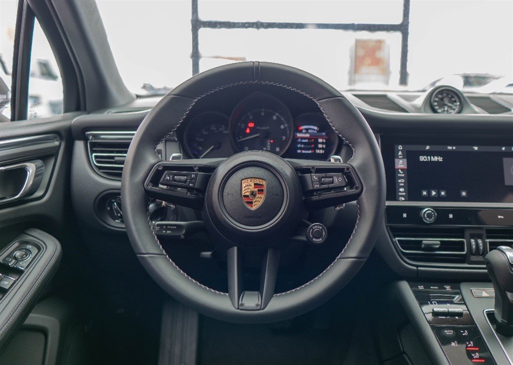 Porsche Macan T