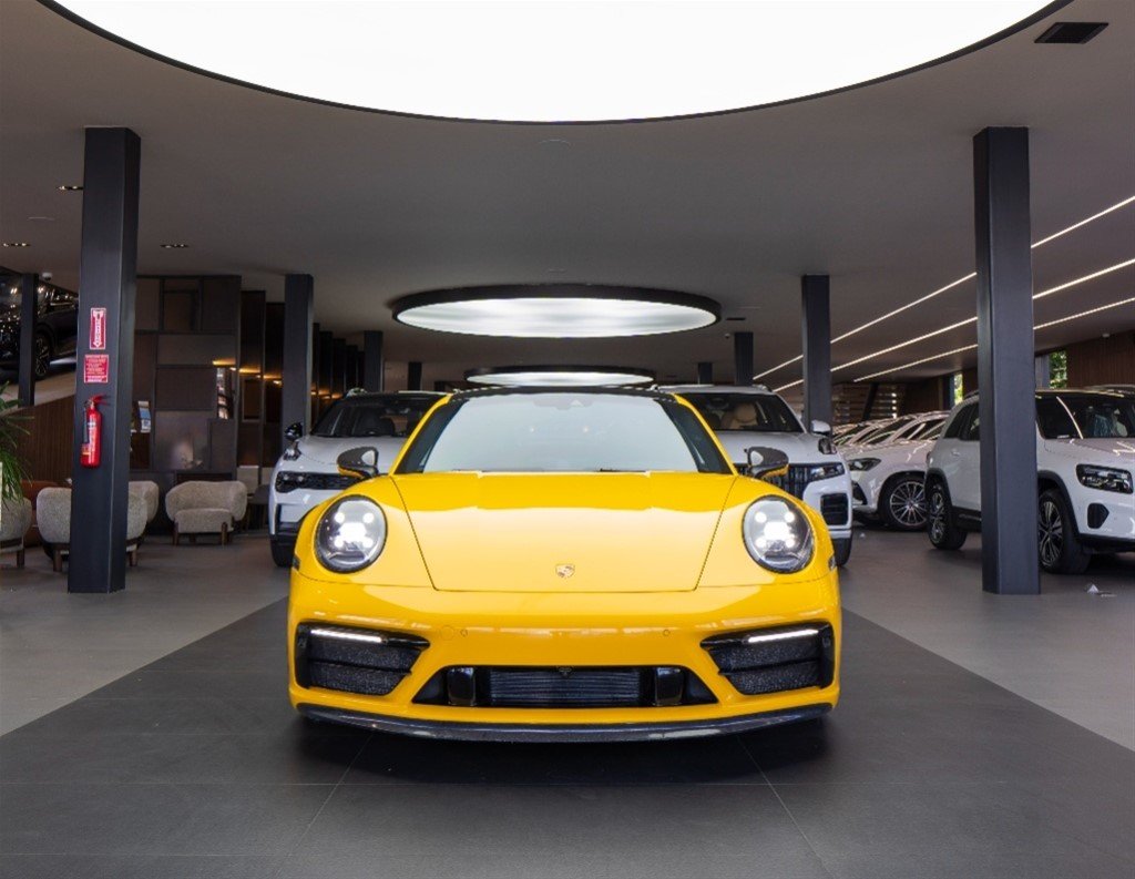 Porsche 911 Carrera GTS