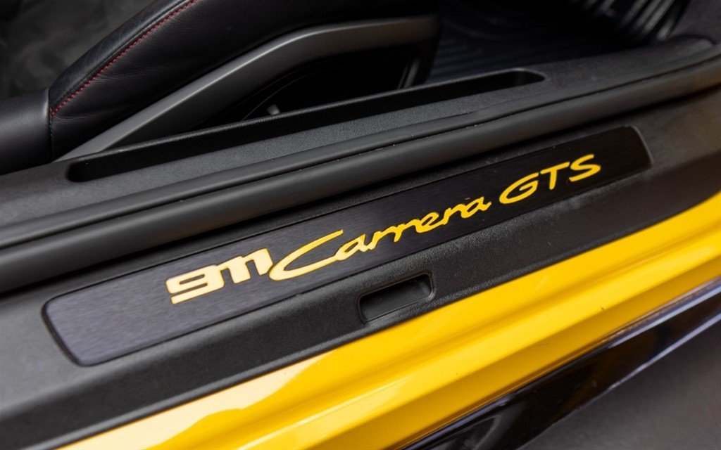 Porsche 911 Carrera GTS