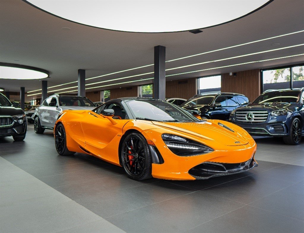 McLaren 720 S Coupe