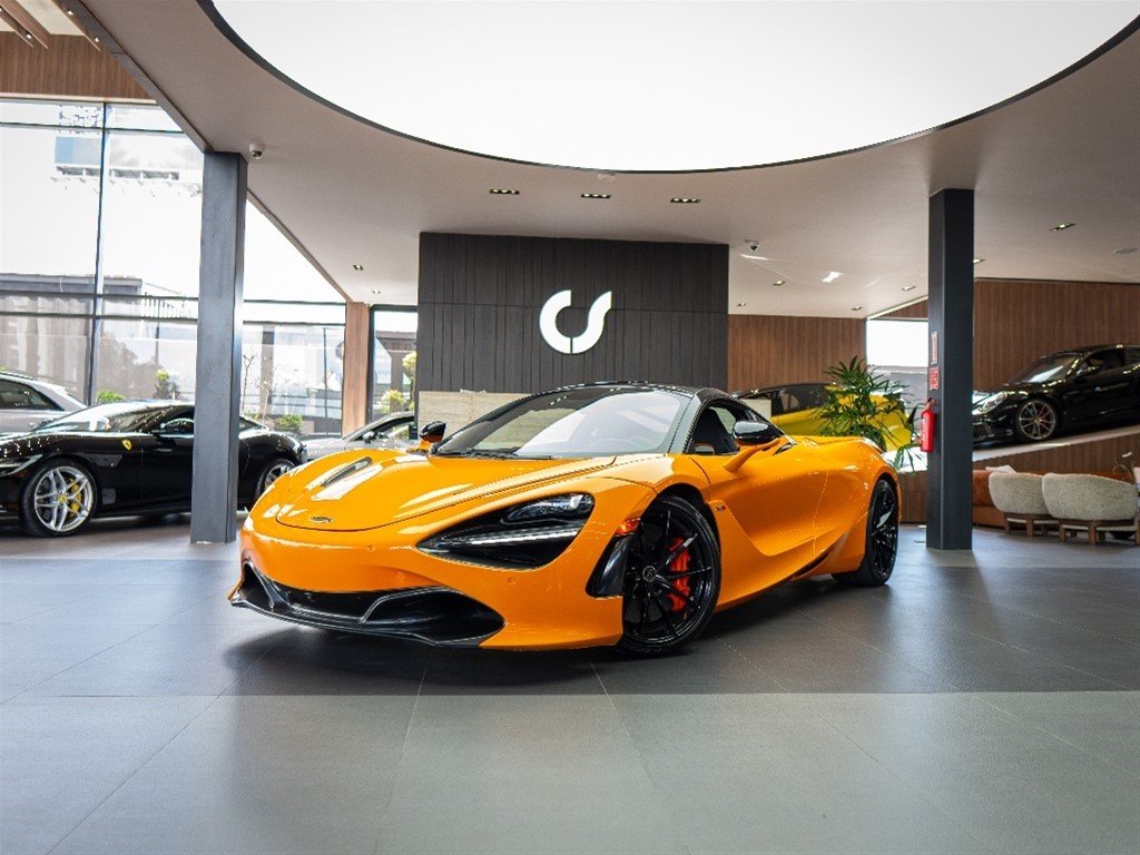 McLaren 720 S Coupe