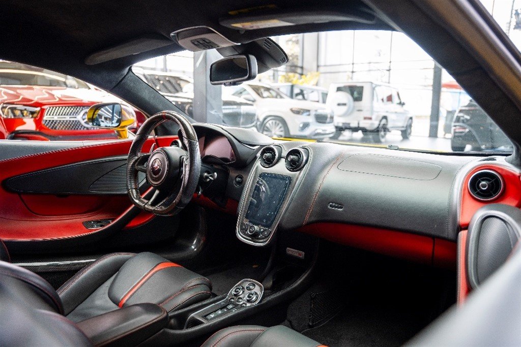 McLaren 570  S Coupe